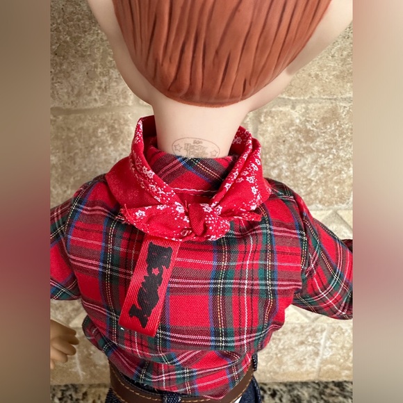 Howdy Doody Limited Edition 50th Anniversary Doll with Stand - Picture 5 of 11